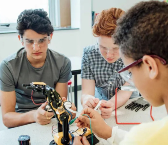 Burnham Sets Out New Vision for Technical Education